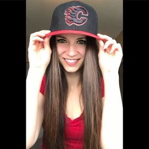 Meet your Posher, Adrienne